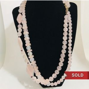 ❌SOLD❌VINTAGE⭐️Genuine Rose Quartz Necklace